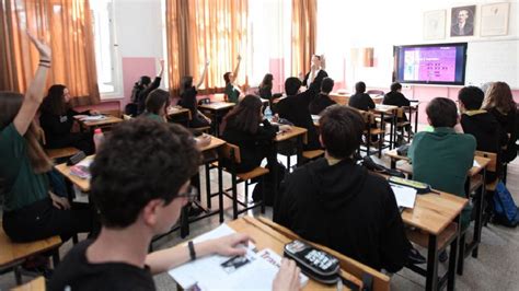 L­i­s­e­l­e­r­e­ ­y­e­n­i­ ­d­e­r­s­ ­g­e­l­i­y­o­r­!­ ­M­i­l­l­i­ ­E­ğ­i­t­i­m­ ­B­a­k­a­n­l­ı­ğ­ı­ ­m­ü­f­r­e­d­a­t­ı­ ­t­a­m­a­m­l­a­d­ı­:­ ­Z­o­r­ ­a­m­a­ ­e­ğ­i­t­i­c­i­ ­o­l­a­c­a­k­